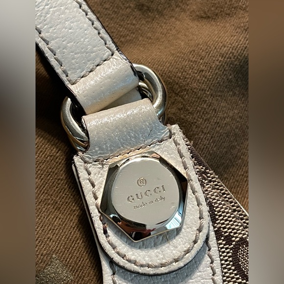Gucci Beige Monogram Charmy Hobo - Picture 9 of 12